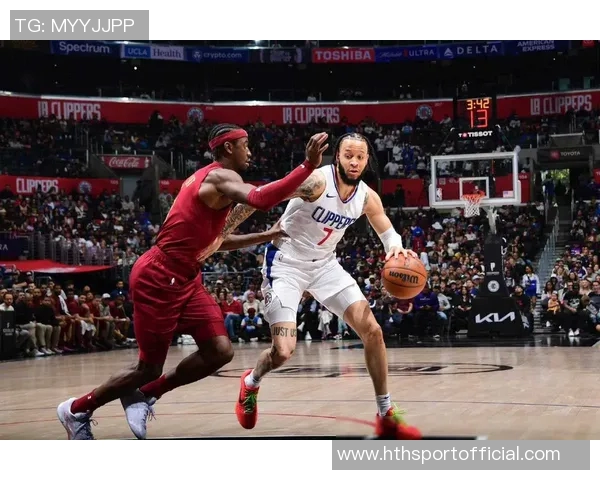 曼恩表现出色全队最高得分21分6篮板助球队奋战难阻失利之路 曼恩表现出色全队最高得分21分6篮板助球队奋战难阻失利之路