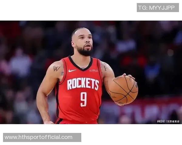 狄龙表现抢眼18投7中砍下18分布克出手数的两倍展现实力 狄龙表现抢眼18投7中砍下18分布克出手数的两倍展现实力