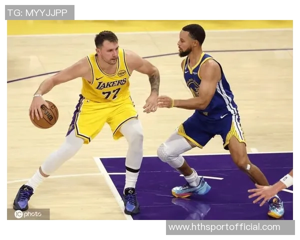 28支球队齐聚赛季首战东契奇马克西文班华子联手轰下四个40分以上 28支球队齐聚赛季首战东契奇马克西文班华子联手轰下四个40分以上