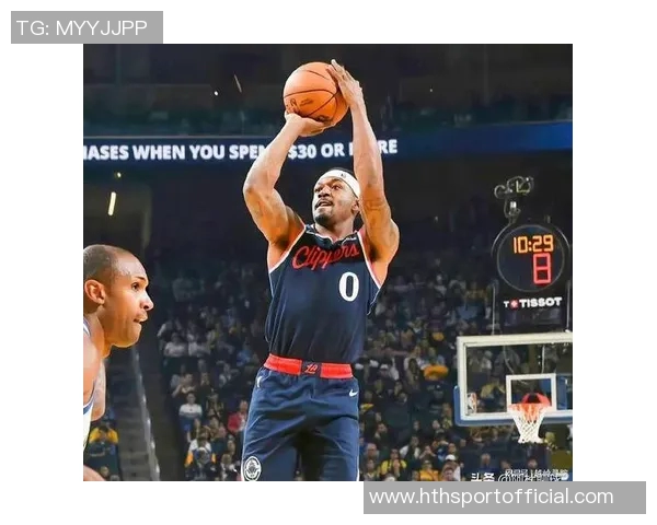 比尔半场表现低迷仅得2分全队正负值最低难以扭转局面 比尔半场表现低迷仅得2分全队正负值最低难以扭转局面