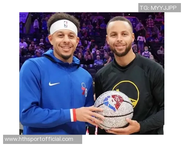 库里晒图热情欢迎新队友兄弟同框合影期待成真瞬间 库里晒图热情欢迎新队友兄弟同框合影期待成真瞬间