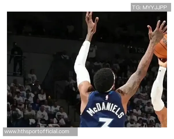 兰德尔全力以赴砍下32分但球队仍难敌对手失利之痛 兰德尔全力以赴砍下32分但球队仍难敌对手失利之痛